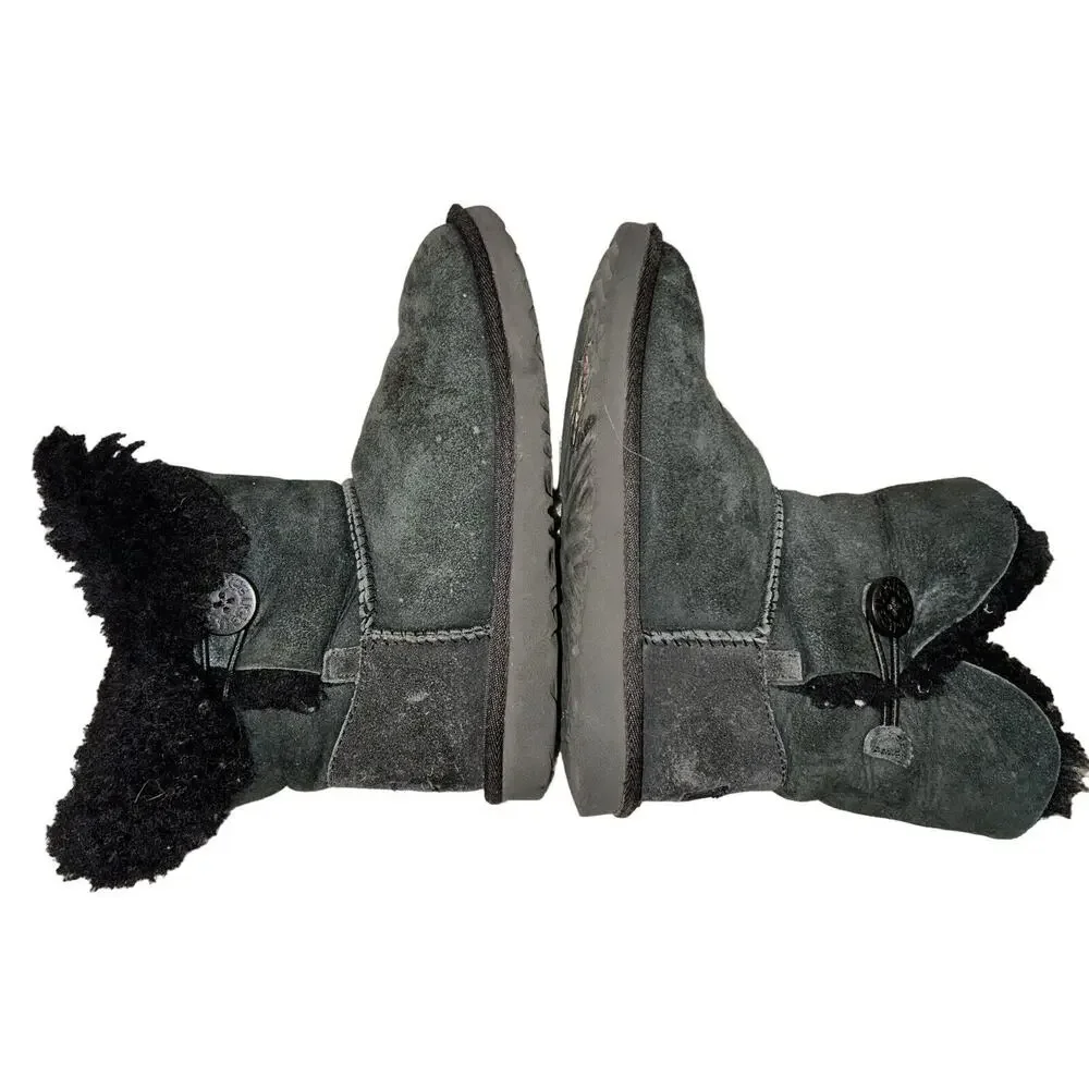 UGG Australia Boots 1017400K Bailey Button II Black‎ Size 3Y